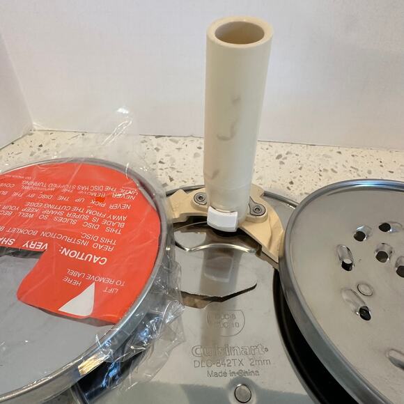Cuisinart Set of Slicing and Shredding Discs plus Stem Adapter EUC - Picture 7 of 7